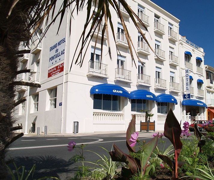 Cerise Royan - Le Grand Hotel De La Plage Екстериор снимка