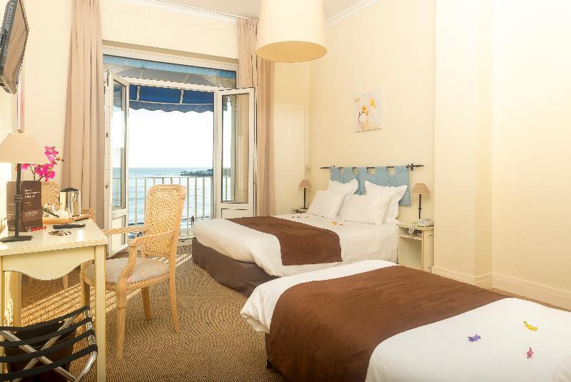 Cerise Royan - Le Grand Hotel De La Plage Екстериор снимка